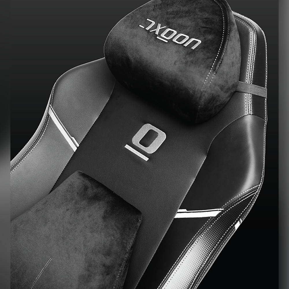 AXGON AX2CU2 Ultimate Gaming Chair, 4D Armrests, 180° Recline, Black & Silver - كرسي قيمنق فضي