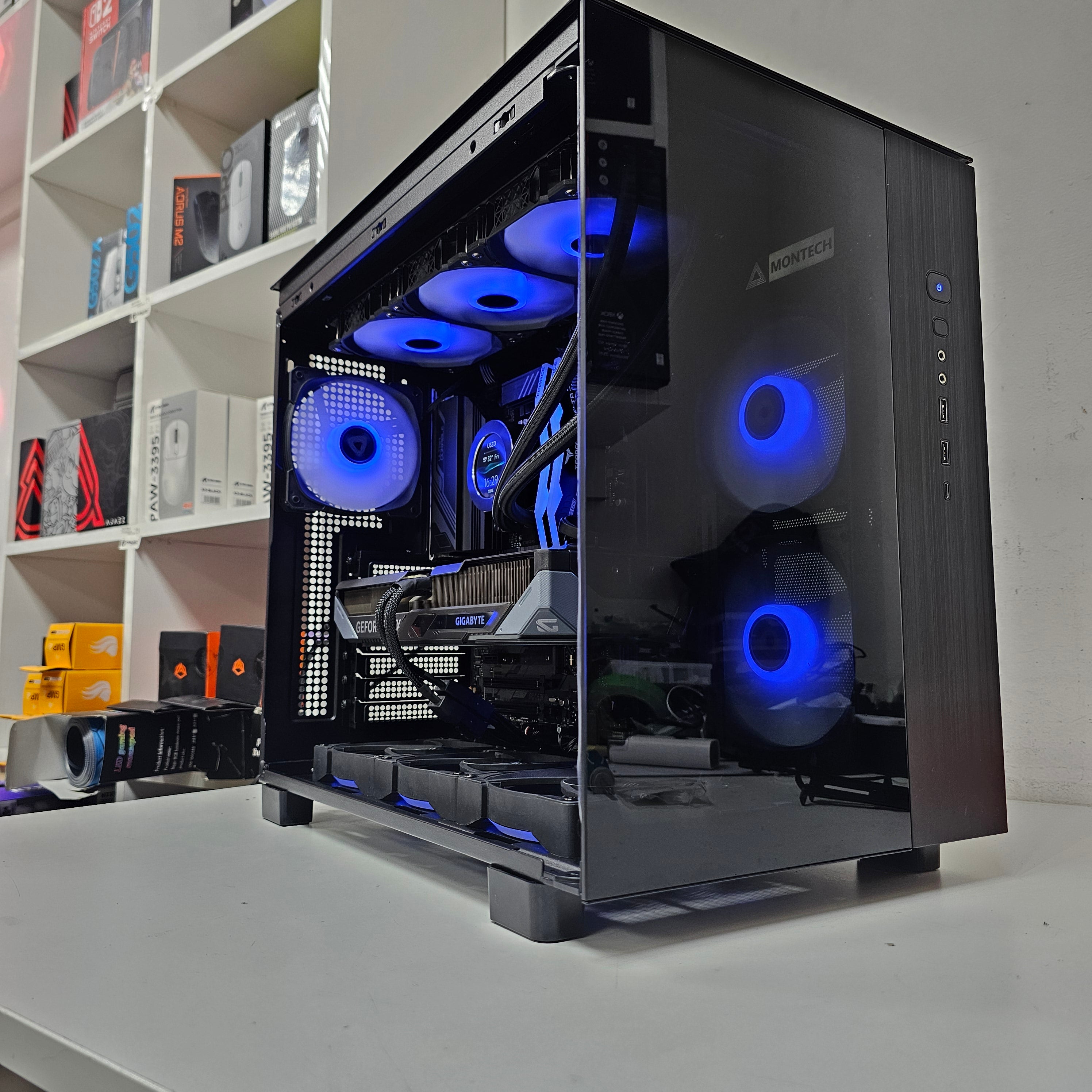 PRO GAMING PC 189 - RTX™ 5070 Gaming OC 12GB - INTEL I7 13700F - بي سي ألعاب ممتاز