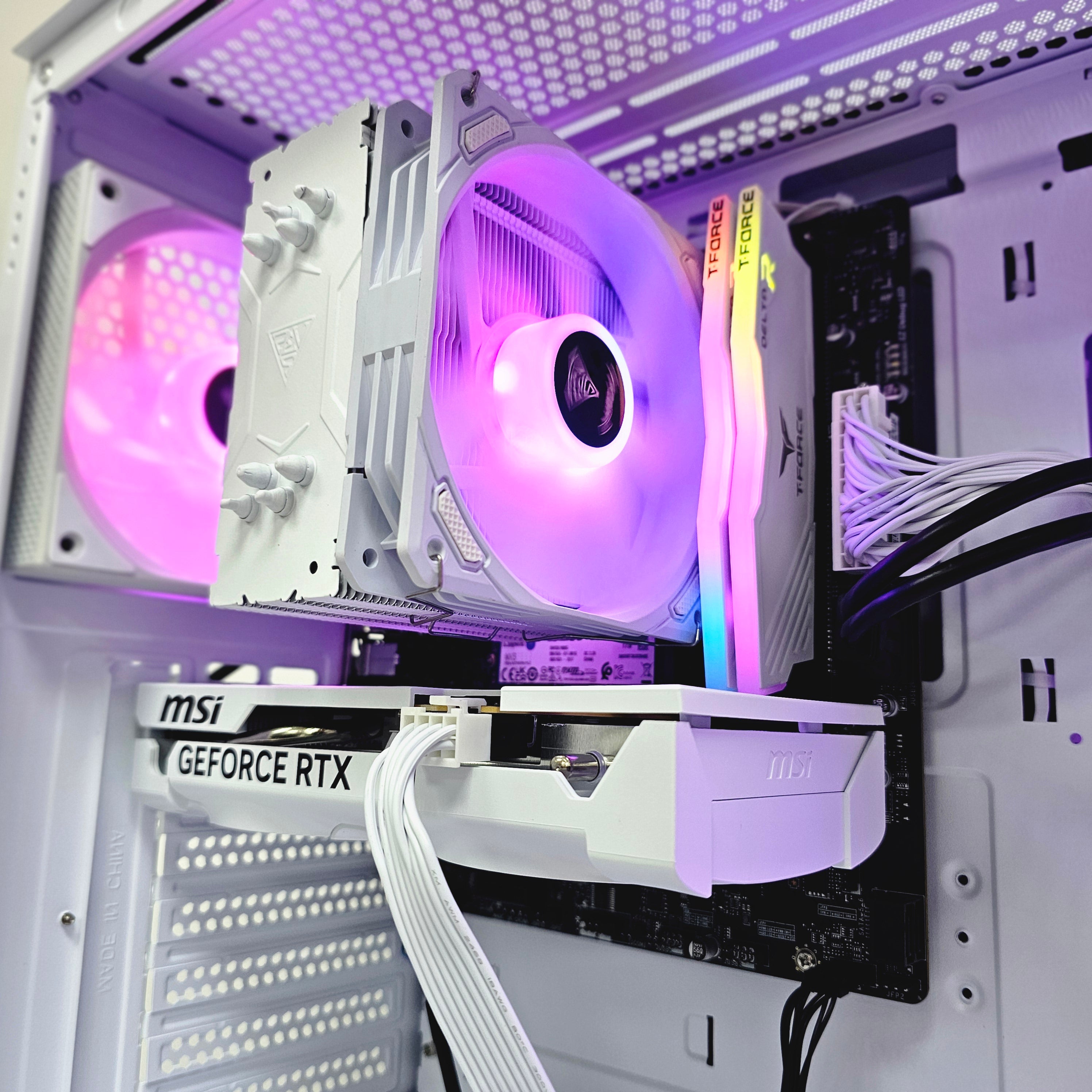 PRO GAMING PC 196 MSI GeForce RTX 5060 8G Ventus 2X OC - Intel Core™ i5-14400F -بي سي ألعاب ممتاز