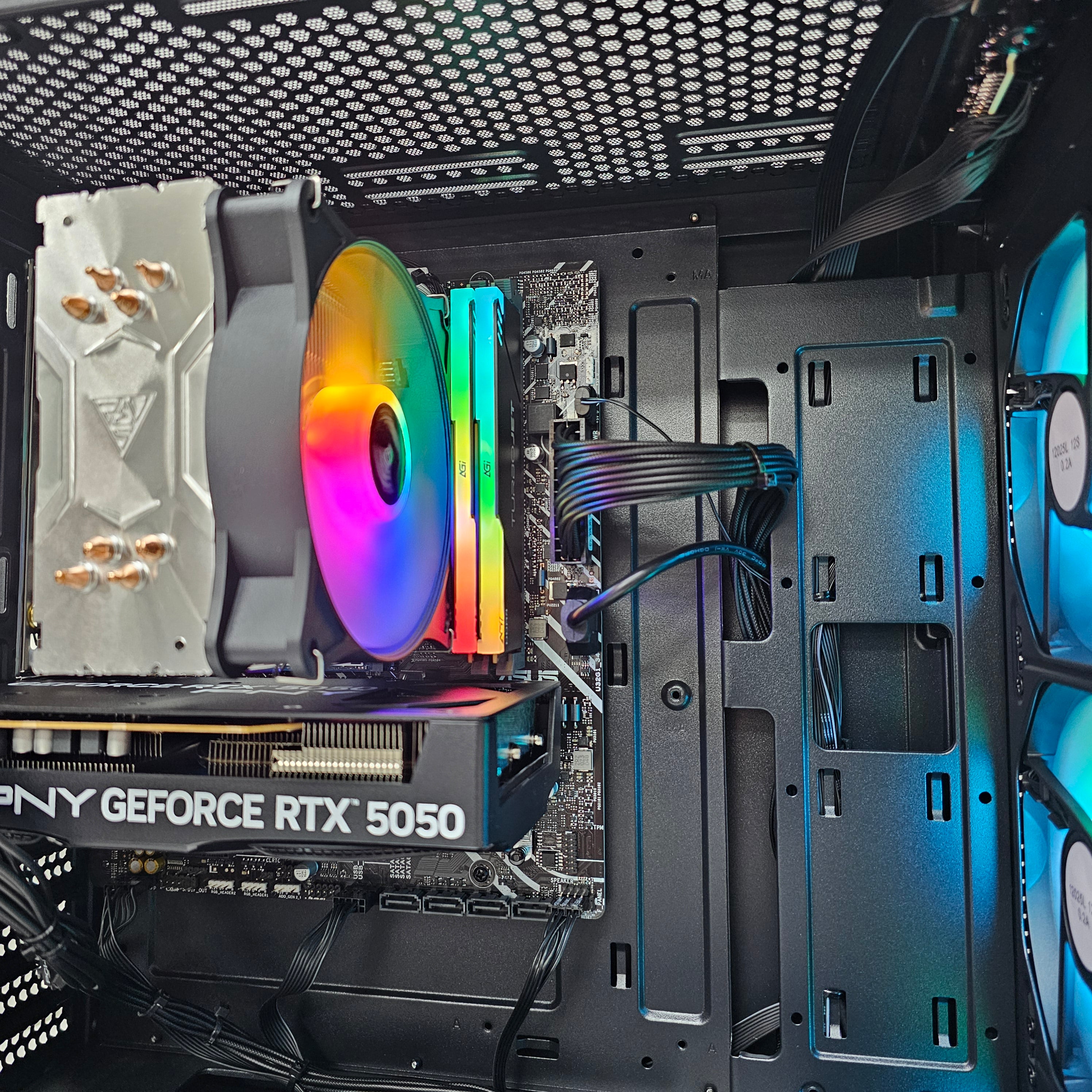 MID GAMING PC RTX™ 5050 Dual Fan 8GB - i5-12400F - 16GB DDR4 - بي سي ألعاب متوسط