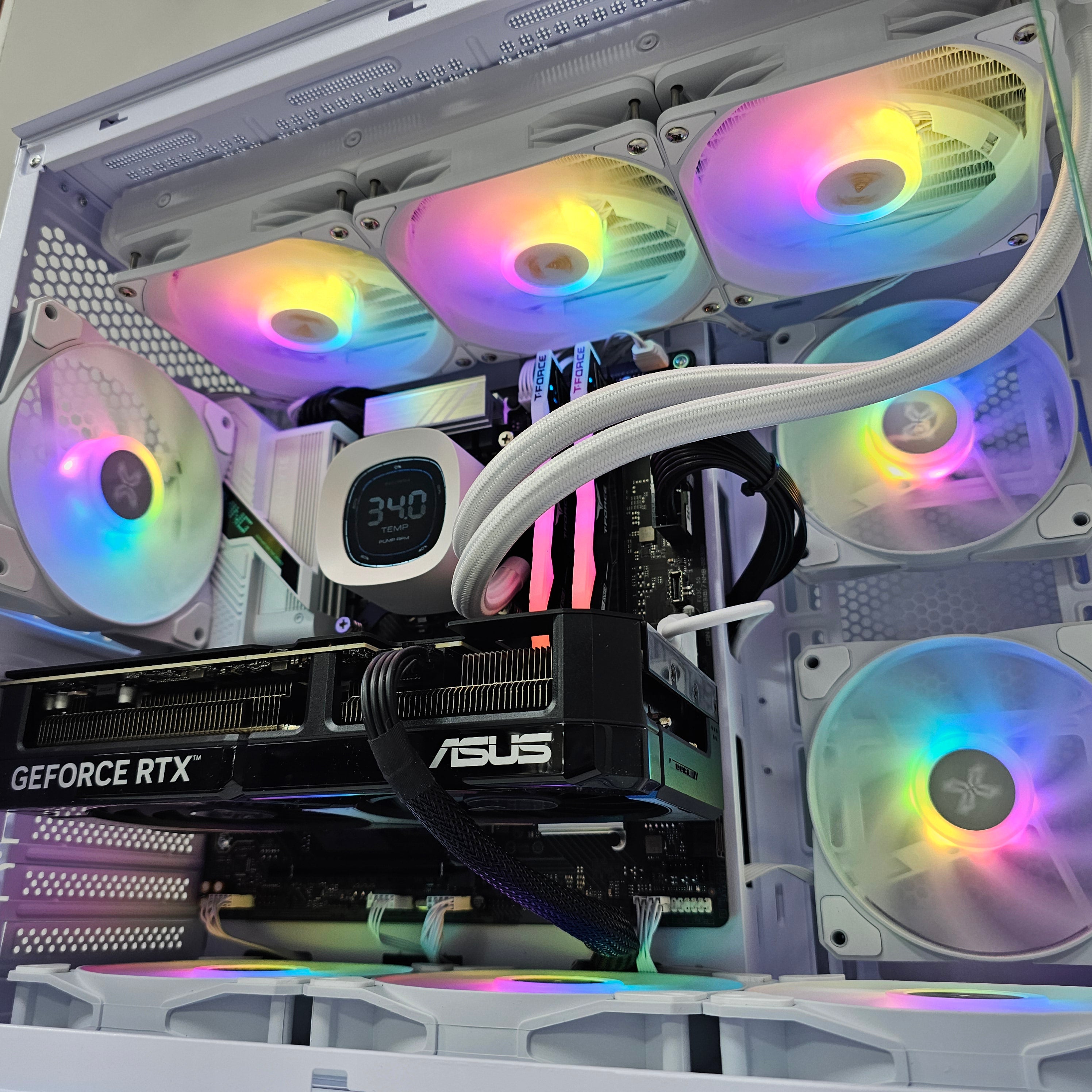 PRO GAMING PC 213 - ASUS RTX 5070 - INTEL ULTRA 7 265KF - 32 GB DDR5 WHITE - بي سي ألعاب قوي