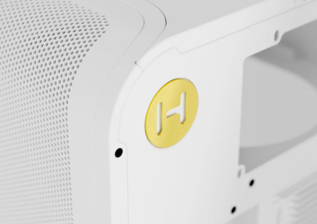 HYTE X50 Modern Performance ATX Mid-Tower PC Gaming Case Snow White, Curved Glass, High-Airflow Design - كيس ابيض