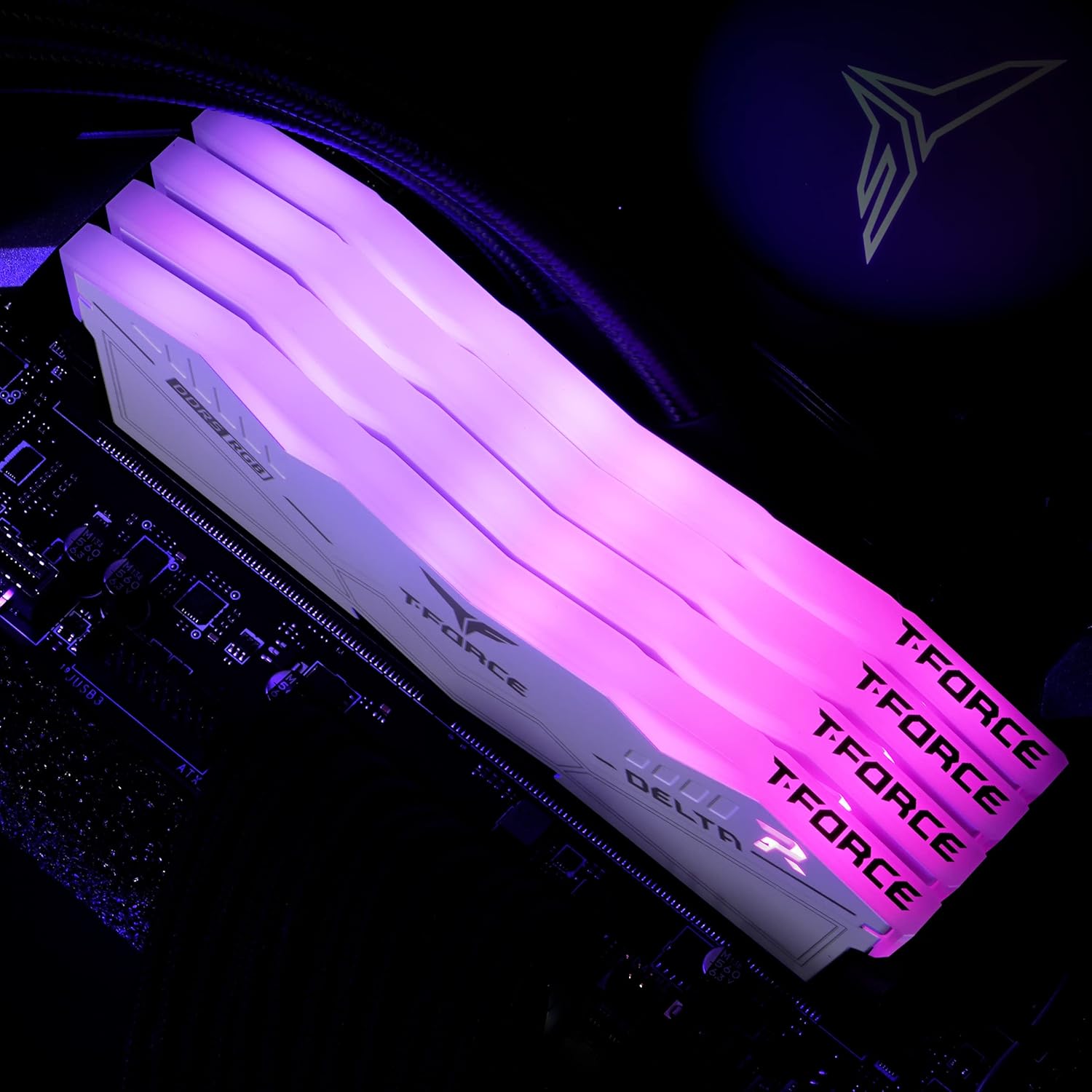 TeamGroup T-Force Delta RGB 32GB (2x 16GB) DDR5 6000 RAM, 38 CAS Latency, Intel XMP 3.0 Chipset, White - رام بيضاء