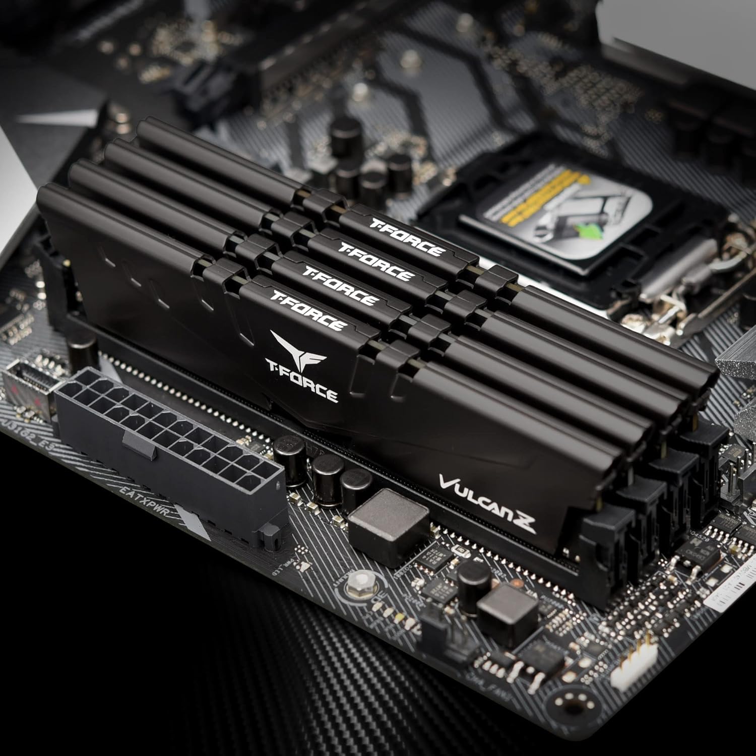 TEAMGROUP T-Force Vulcan Z DDR4 RAM 16GB Kit (2x8GB) 3600MHz CL18 - الذاكرة العشوائية