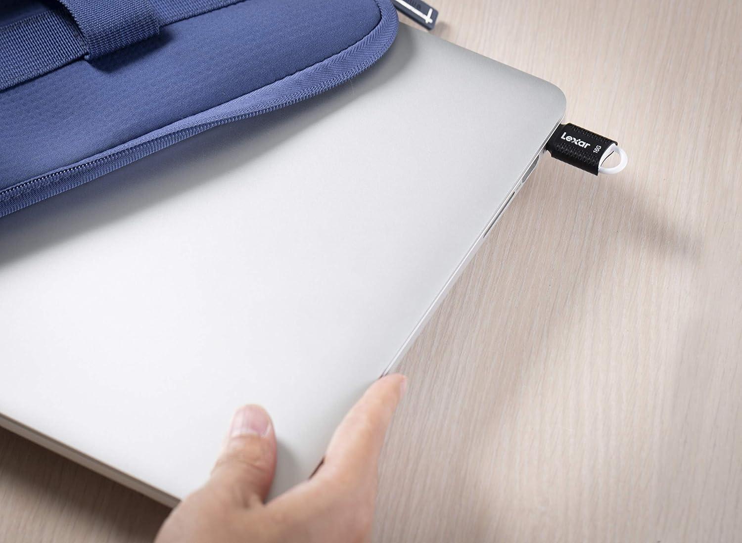 Lexar JumpDrive V40 32GB USB Flash Drive - فلاش ذاكرة