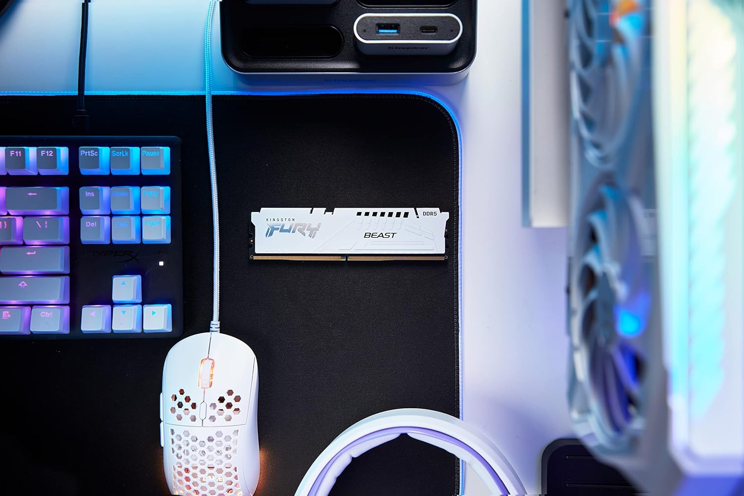 Kingston FURY Beast White XMP 64GB 5600MT/s DDR5 CL40 DIMM Desktop Gaming Memory Kit of 2 - رامات بيضاء