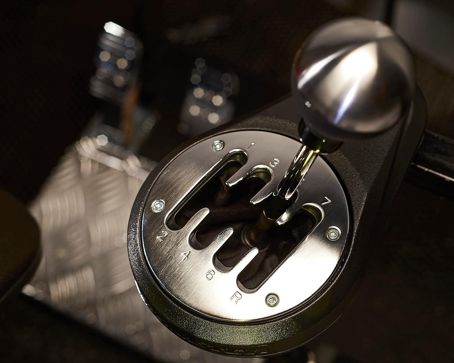 Thrustmaster TH8A Add-On Shifter compatible w/ PS5, PS5 Pro, PS4, XBOX Series X/S, One, PC - ناقل الحركة