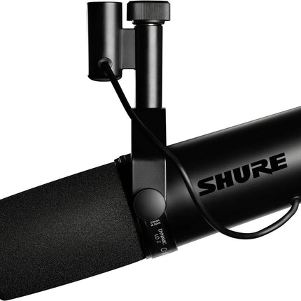 ميكروفون صوتي ديناميكي SM7dB من Shure مع مضخم صوت مدمج للبث والبودكاست والتسجيل - ميكروفون كس 