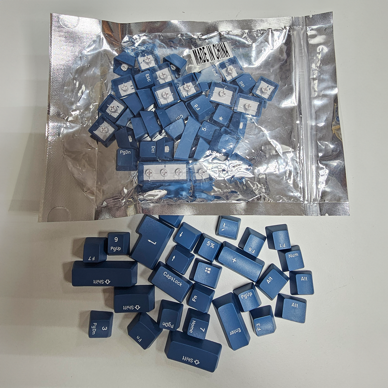 Keyboard Keycaps Blue - مفاتيح للكيبورد Keyboard Keycaps Blue - مفاتيح للكيبورد