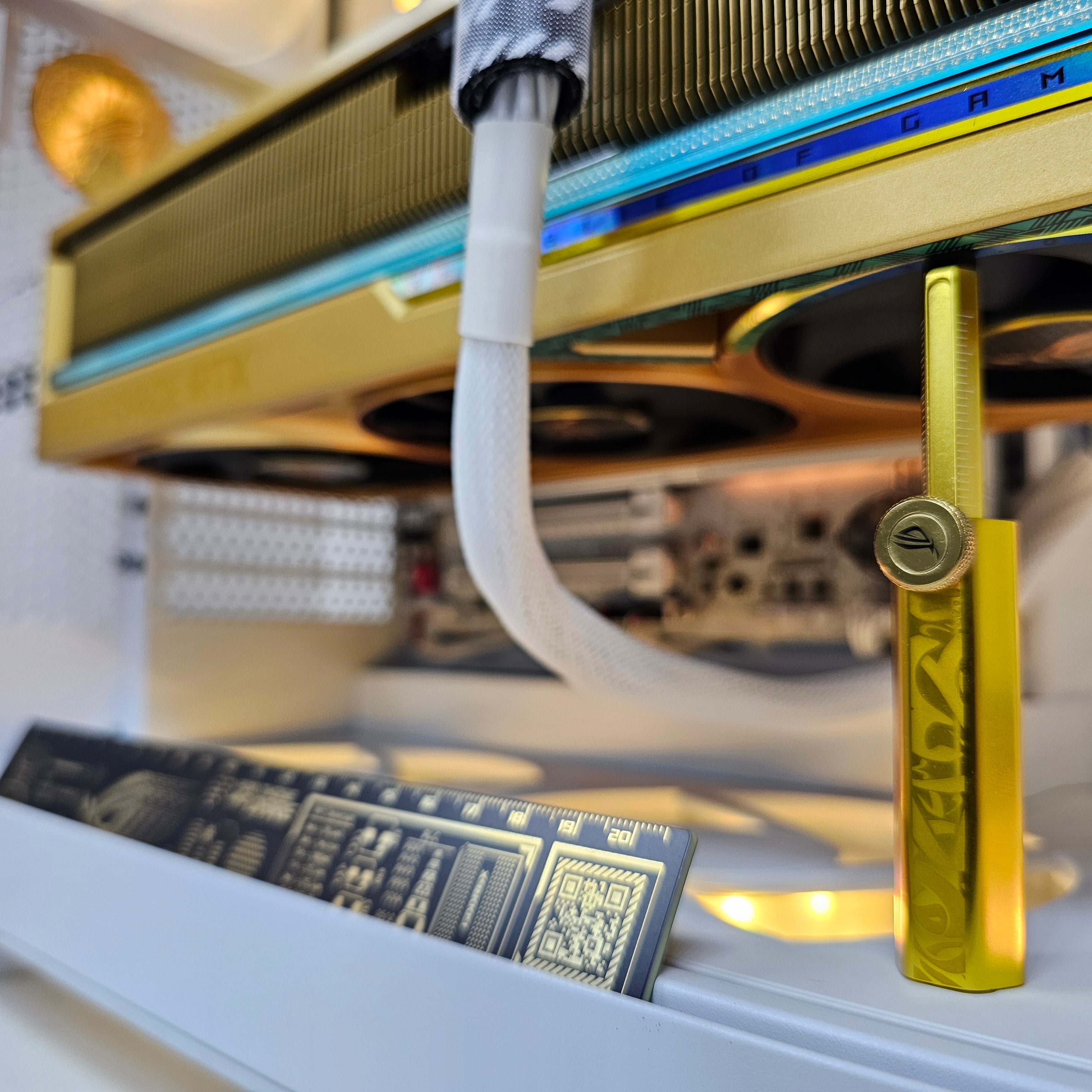 EXTREME GAMING PC 195 -  RTX 5080 ASUS DHAHAB  - Intel Core Ultra 9 285K - RAM : 64GB DDR5 - بي سي قوي مع كرت ذهب