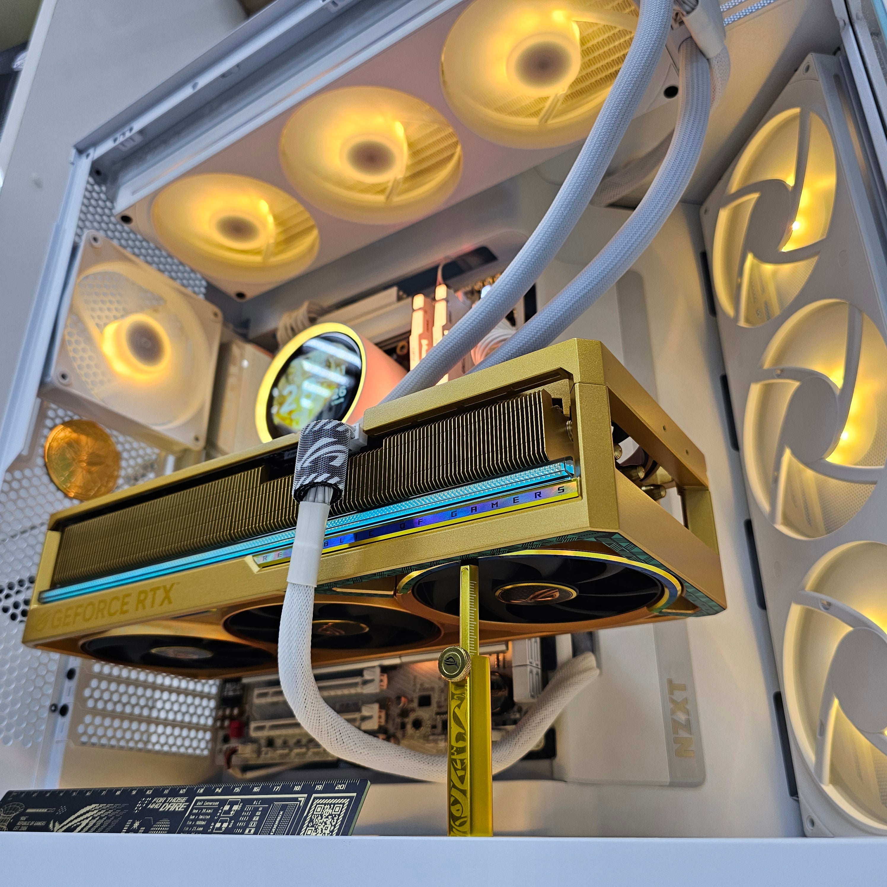 EXTREME GAMING PC 195 -  RTX 5080 ASUS DHAHAB  - Intel Core Ultra 9 285K - RAM : 64GB DDR5 - بي سي قوي مع كرت ذهب