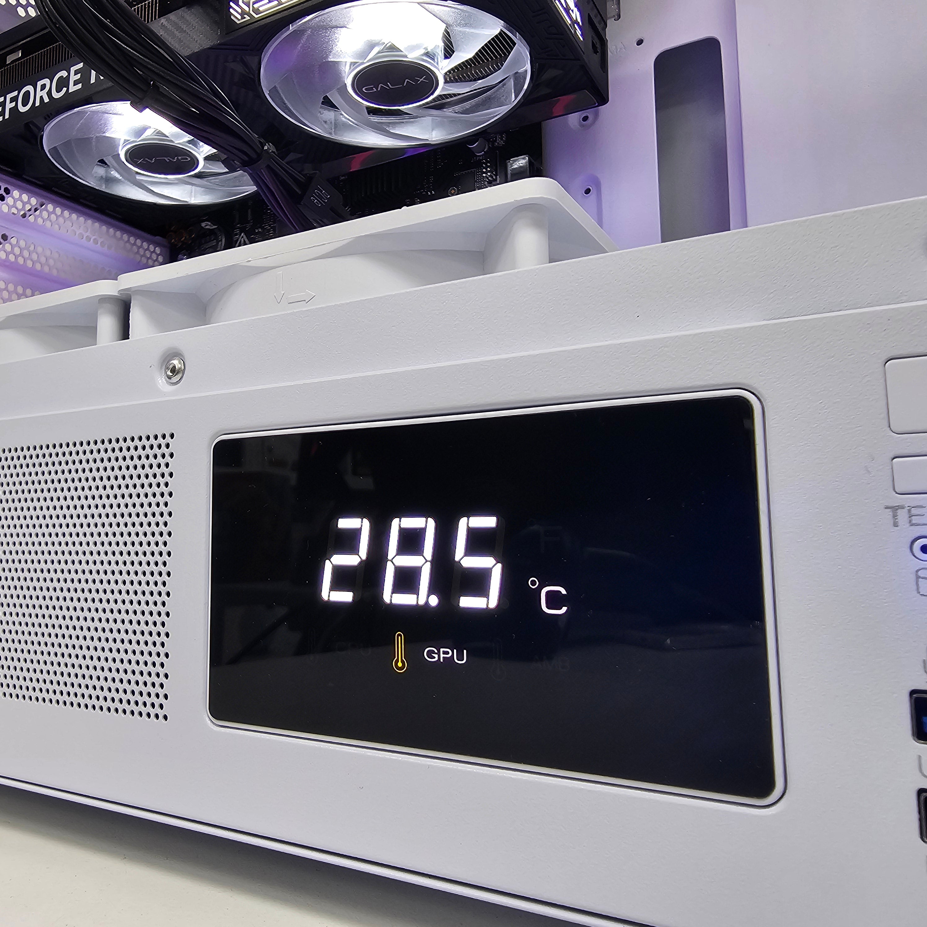 HIGH GAMING PC 172 RTX 5060 Ti 8GB Intel Core™ i5-14400F - بي سي ألعاب ممتاز