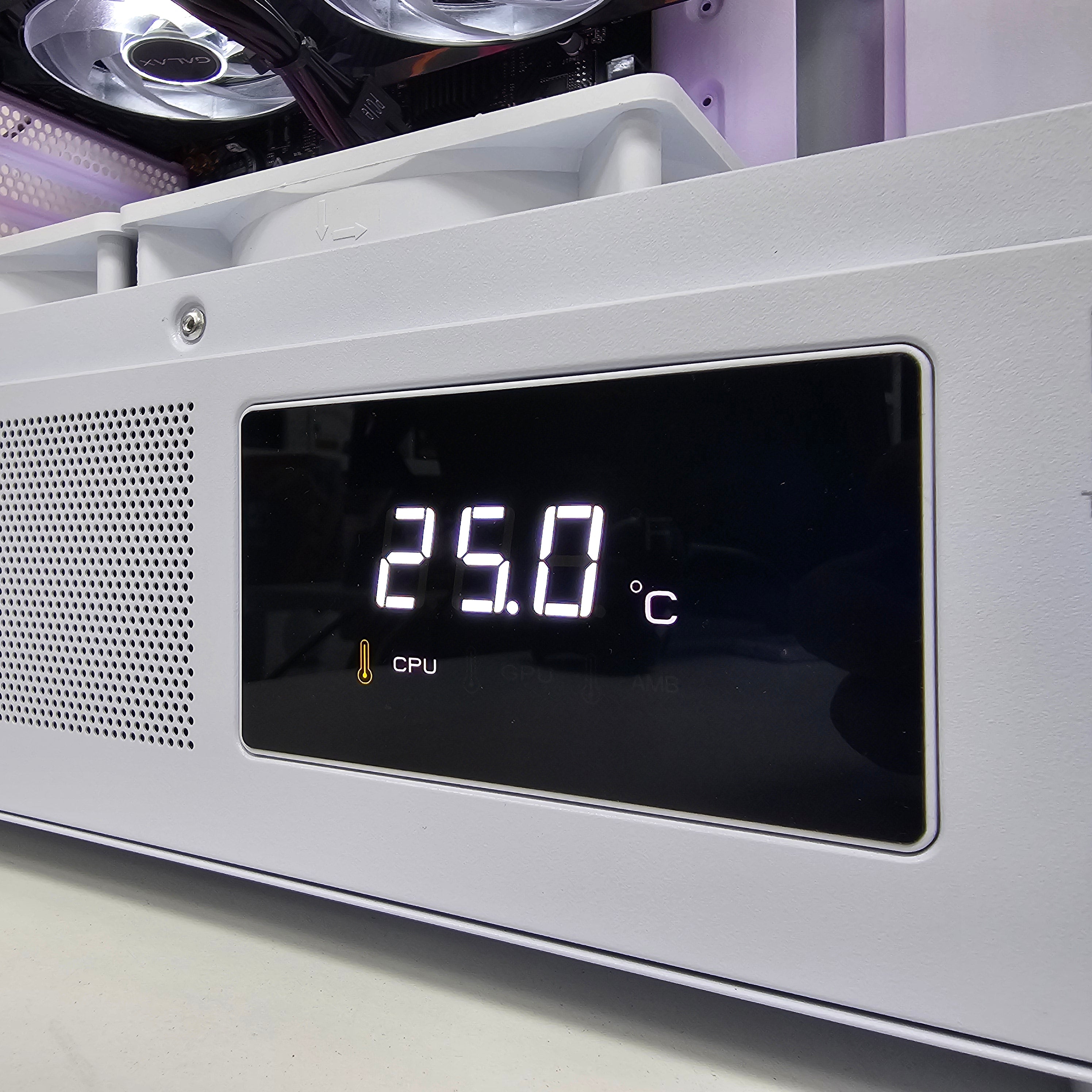 HIGH GAMING PC 172 RTX 5060 Ti 8GB Intel Core™ i5-14400F - بي سي ألعاب ممتاز