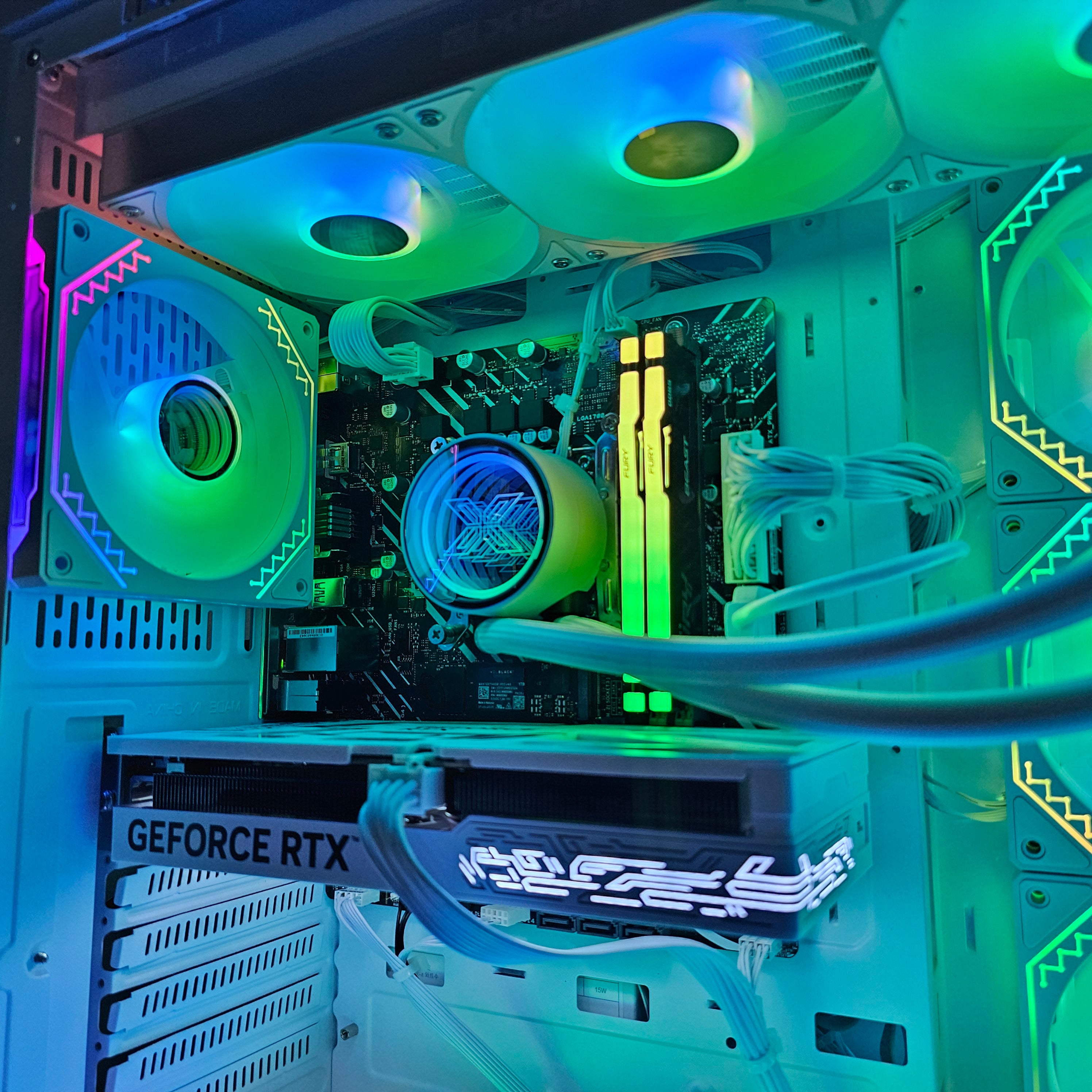 HIGH GAMING PC 204 RTX 5060 Ti 1-Click OC 8GB -  i5-12400F - 16GB DDR5 - بي سي ألعاب ممتاز