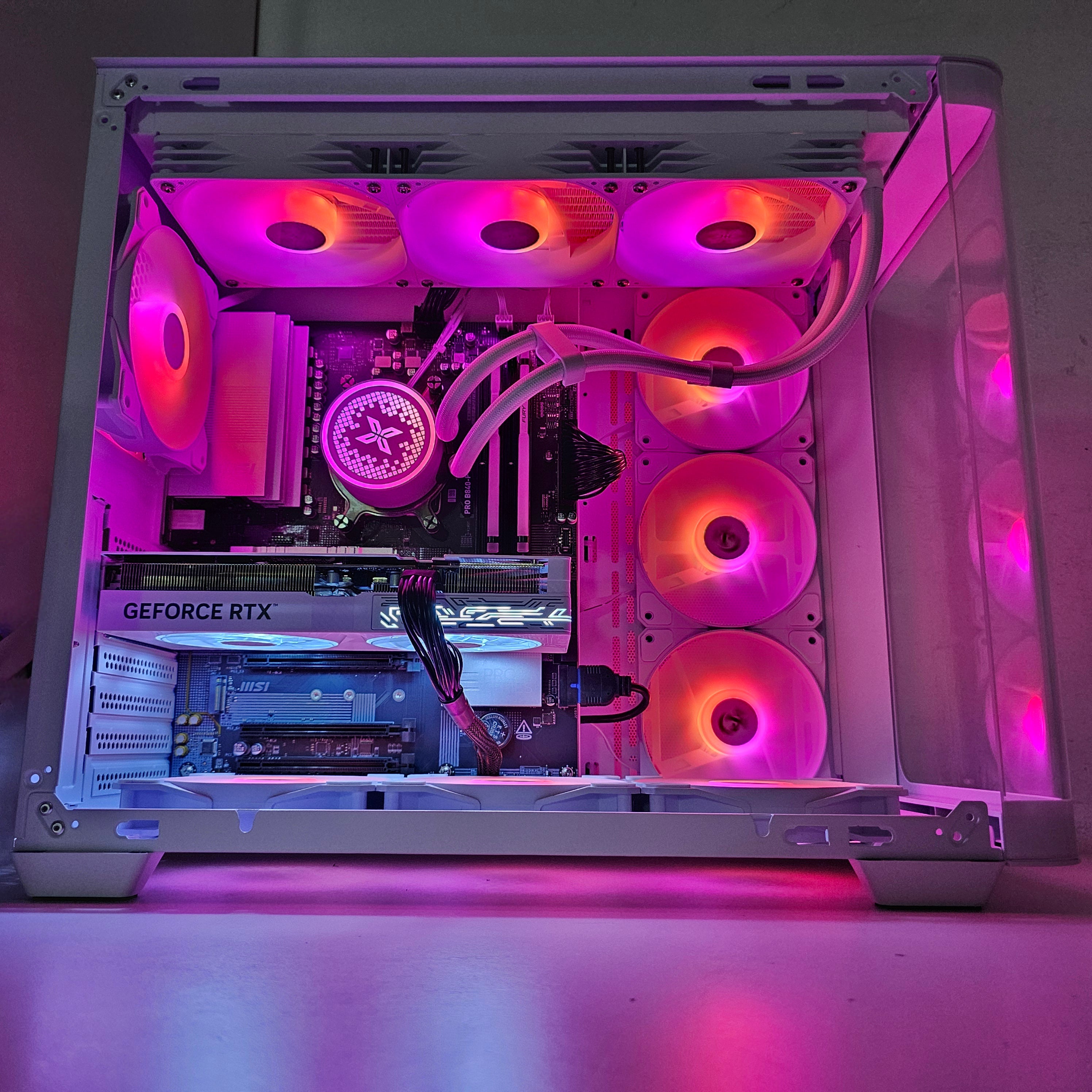 PRO GAMING PC 201 - GALAX RTX 5070 1-Click OC 12GB - AMD Ryzen 5 9600X - RAM 16GB DDR5 -  بي سي ألعاب ممتاز