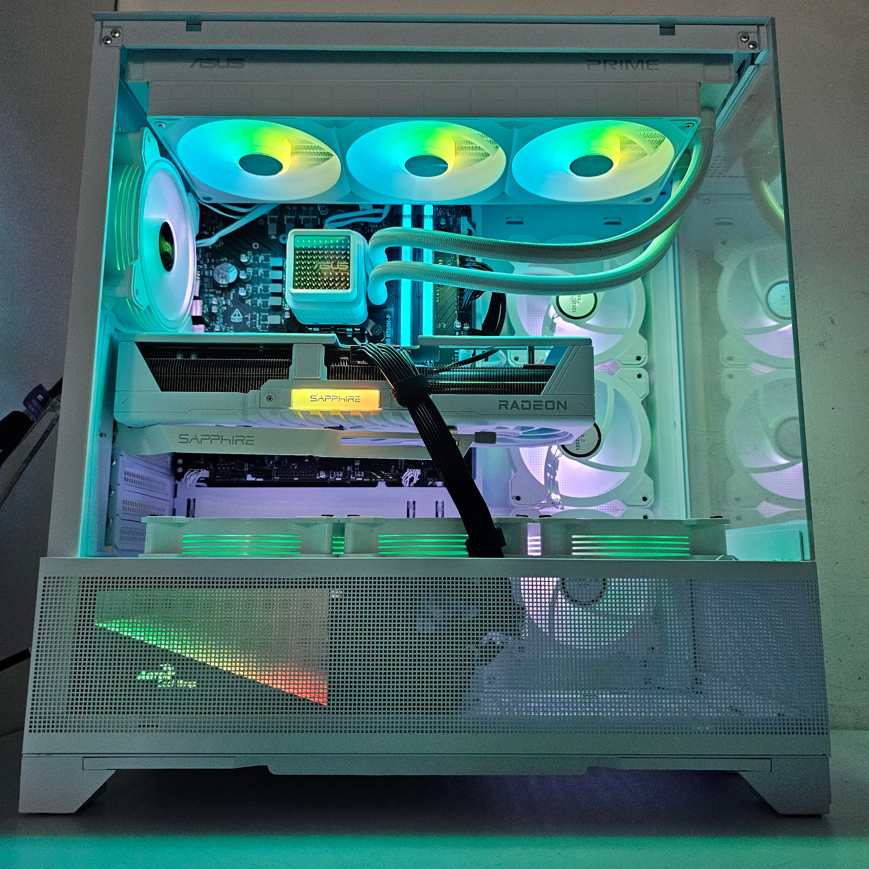 PRO MAX GAMING PC 173 AMD RX 9070 GAMING OC 16GB Intel Core i5 14400F - بي سي ألعاب قوي