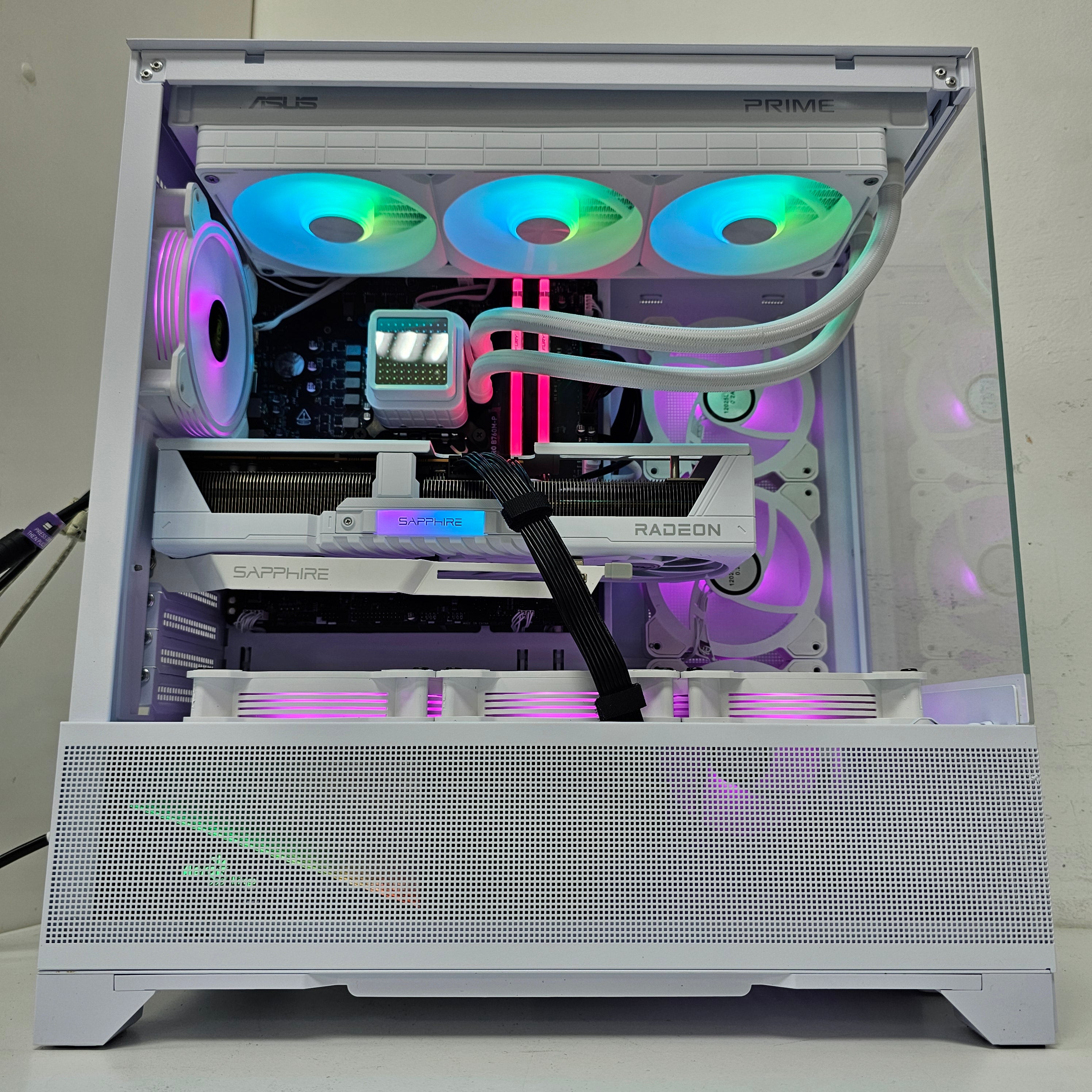 PRO MAX GAMING PC 173 AMD RX 9070 GAMING OC 16GB Intel Core i5 14400F - بي سي ألعاب قوي