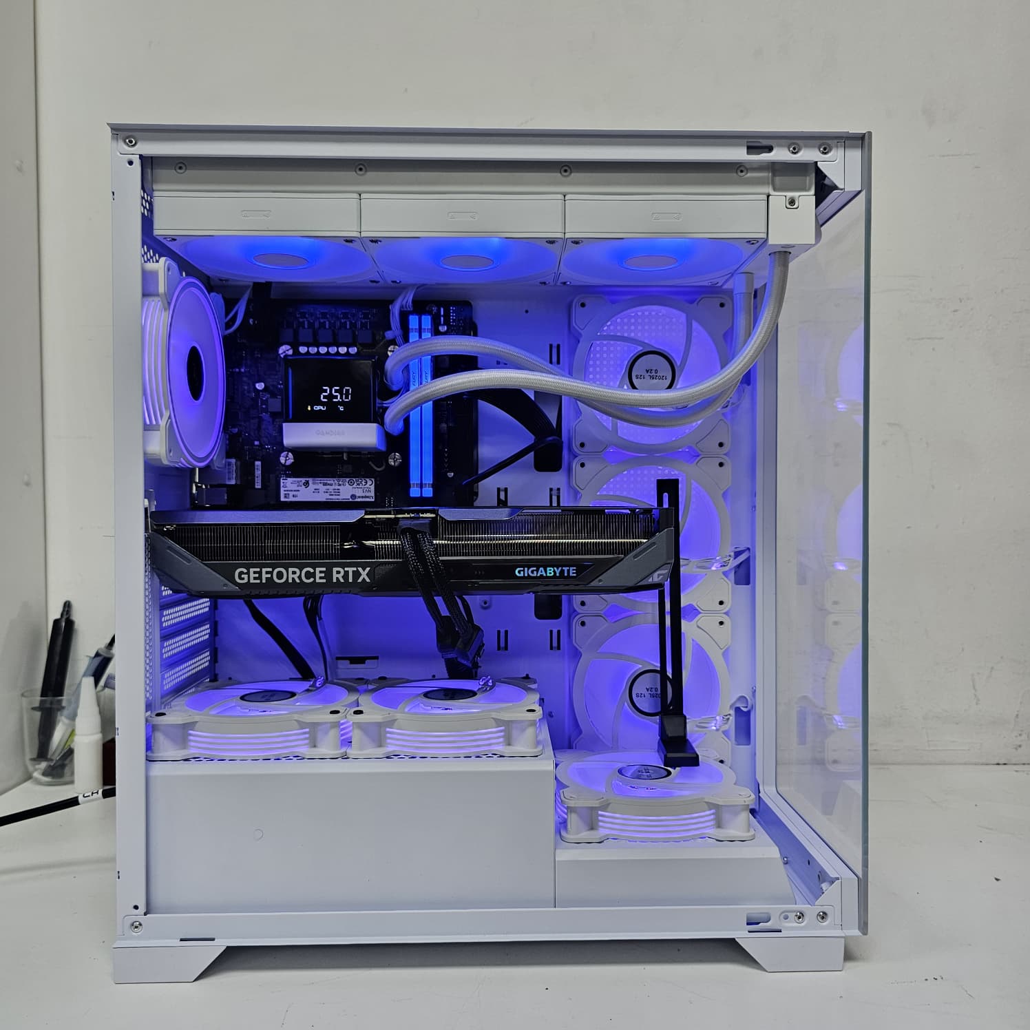 PRO GAMING PC 188 RTX™ 5070 Gaming OC 12GB i7-12700F - بي سي ألعاب ممتاز