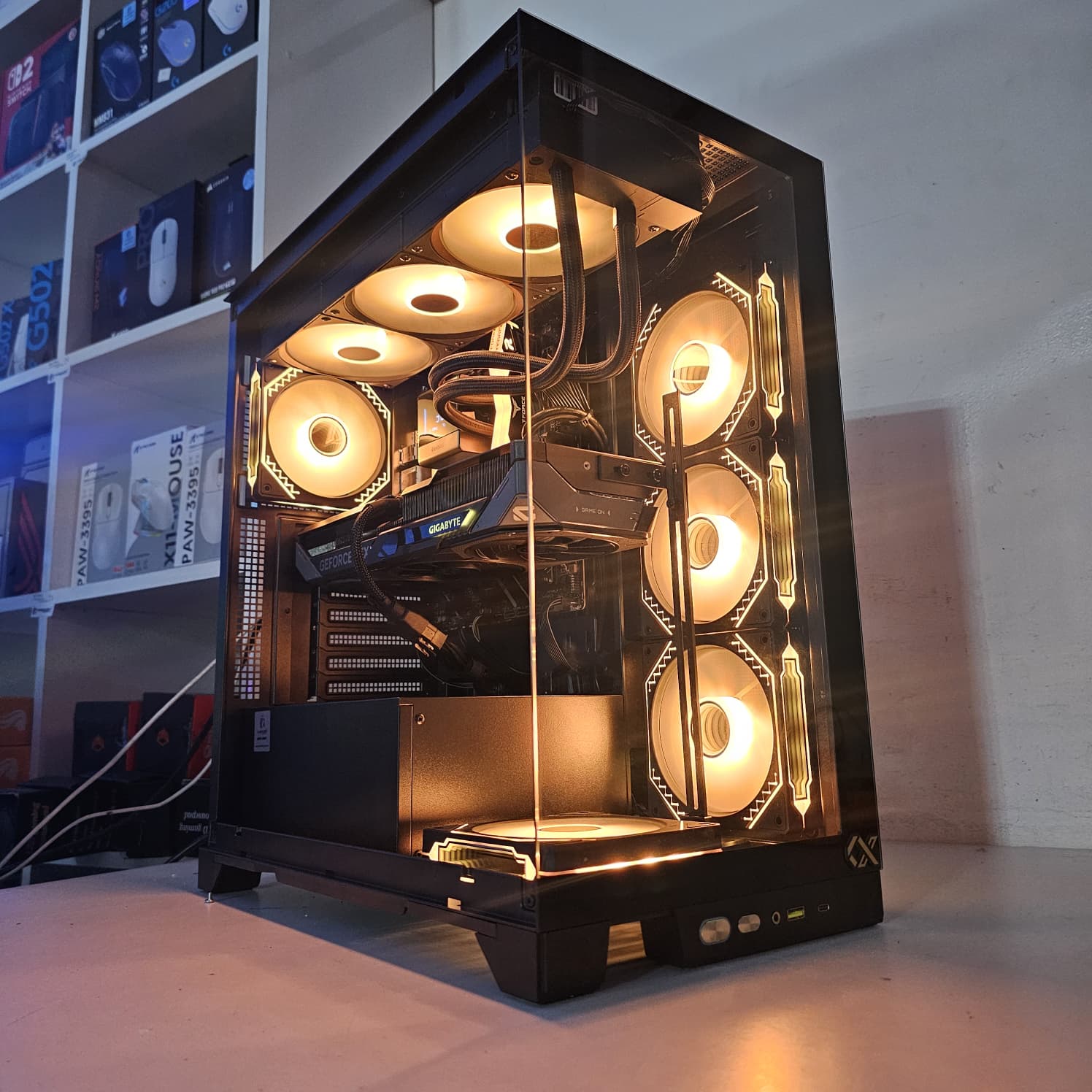 PRO GAMING PC 190 RTX™ 5070 Gaming OC 12GB Ultra - 5 Processor 225F - بي سي ألعاب ممتاز