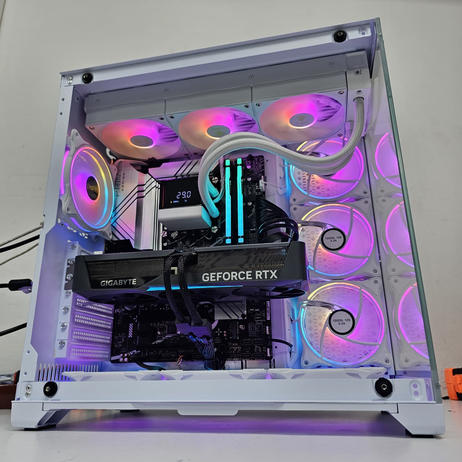 PRO GAMING PC 191 RTX 5070 EAGLE OC SFF 12GB -  i7-12700F - بي سي ألعاب ممتاز