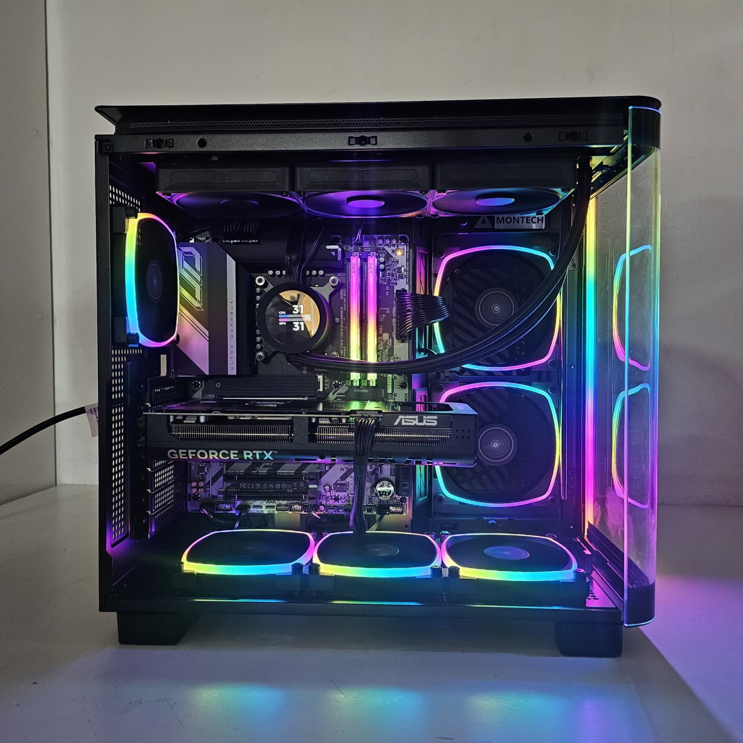 PRO GAMING PC 205 RTX 5070TI OC 16GB, Ultra 7 265KF, 32GB RAM - بي سي ألعاب ممتاز