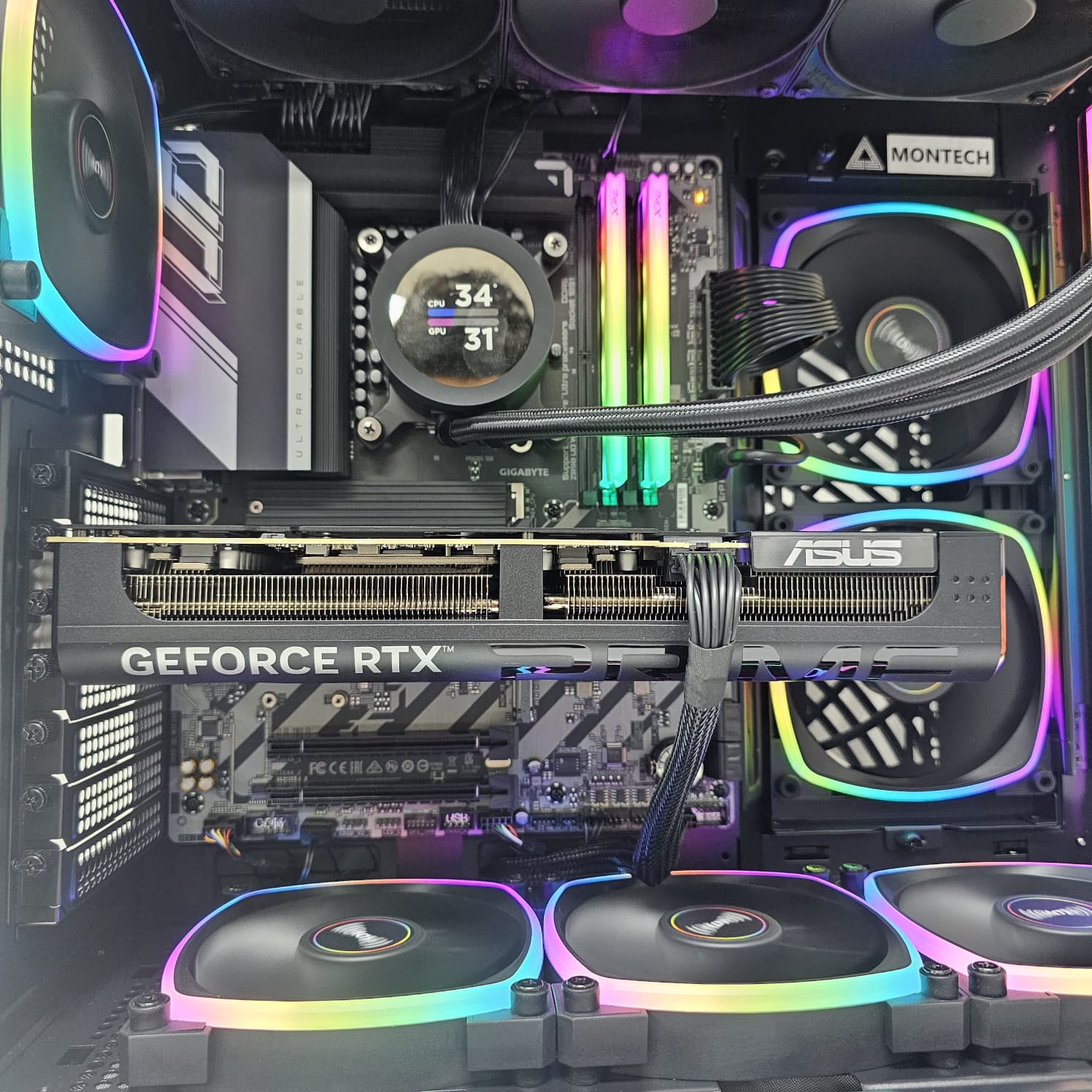 PRO GAMING PC 205 RTX 5070TI OC 16GB, Ultra 7 265KF, 32GB RAM - بي سي ألعاب ممتاز