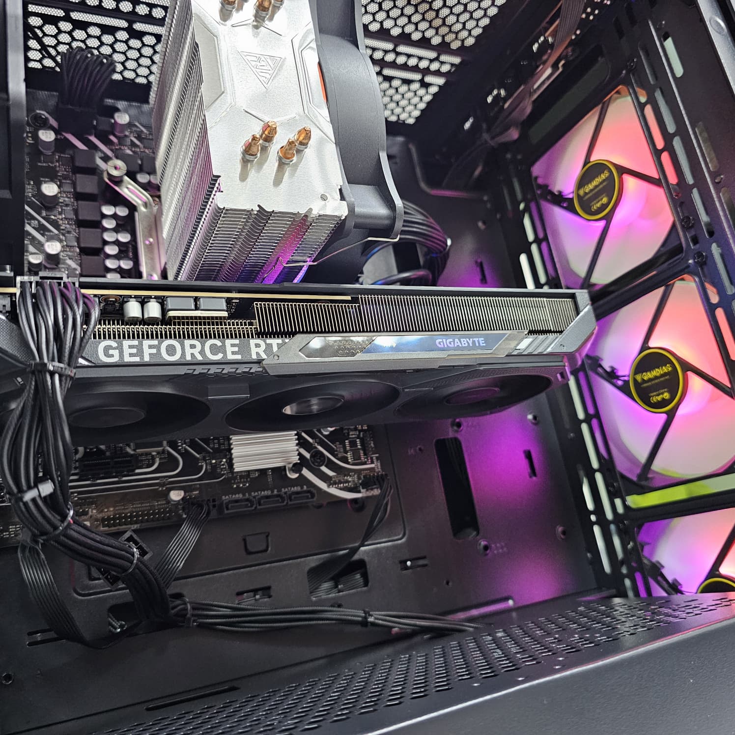 PRO GAMING PC 210 - RX 5050 OC Edition 8GB - Intel Core i5-12400F - 16 GB DDR5 - بي سي ألعاب