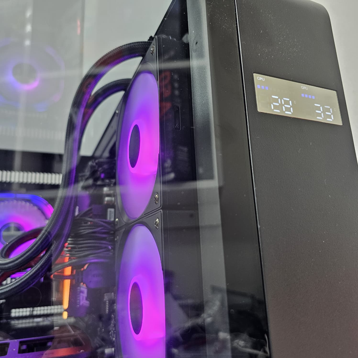 HIGH GAMING PC 214 - ASUS RTX 5060 OC 8GB - i5-14600KF T - 16 GB DDR5 - بي سي ألعاب ممتاز