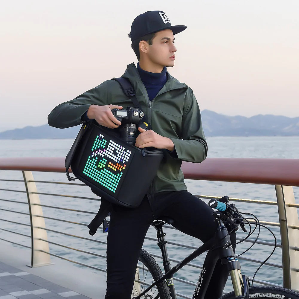 Divoom Pixoo Backpack-M Innovative Smart LED Backpack - حقيبة ظهر ذكية مع شاشه