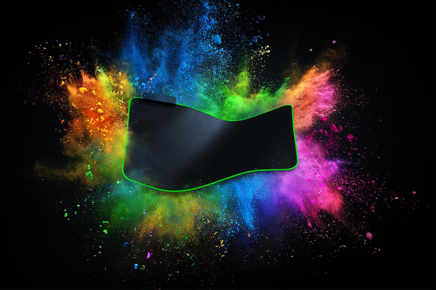 Razer Goliathus Chroma Soft Gaming Mousepad Mat RGB, Standard, Black - حصيرة فأره مع أضائه