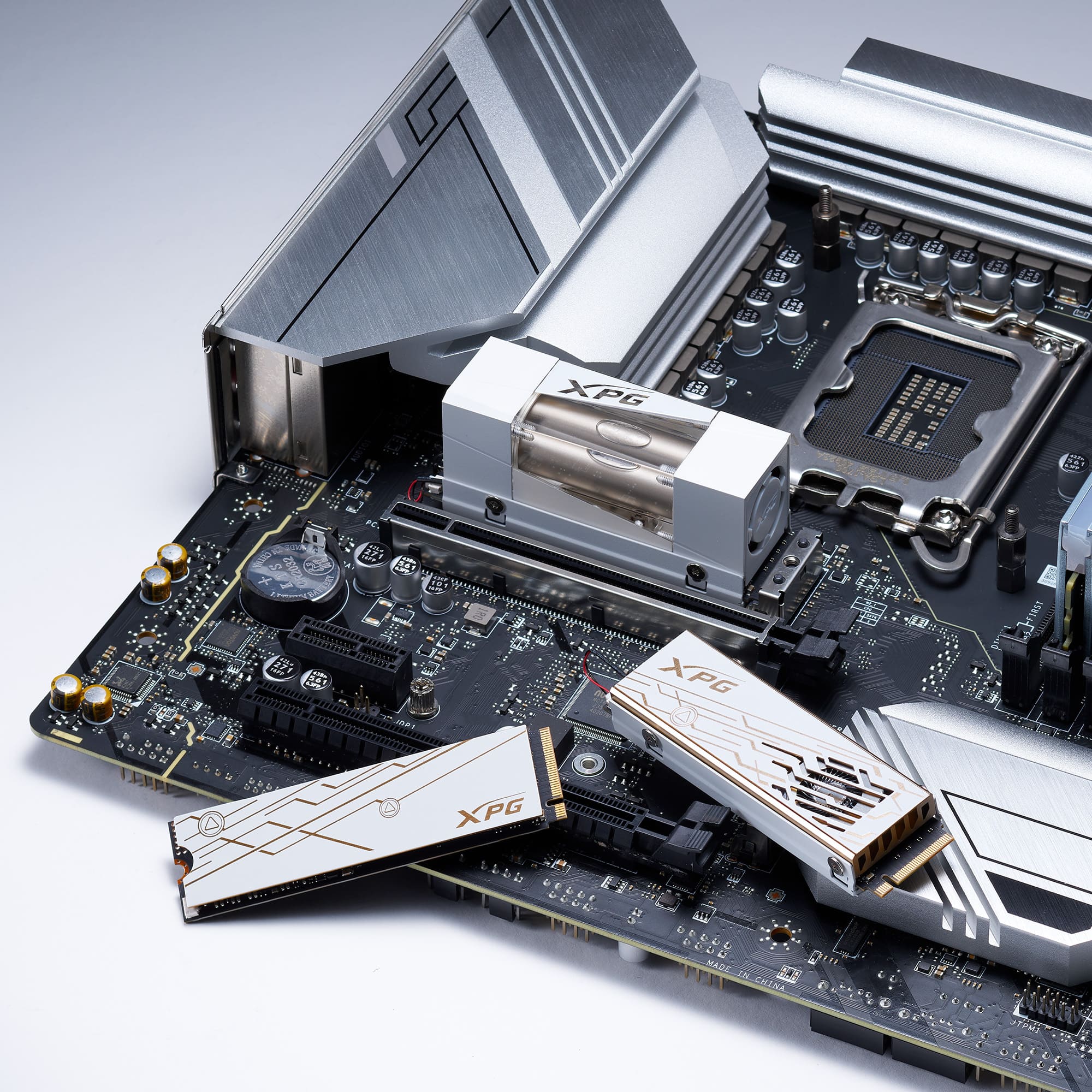 XPG MARS 980 BLADE 1 TB 14000/10000 MB SSD M.2 PCIe Gen5 NVMe M.2 - تخزين سريع